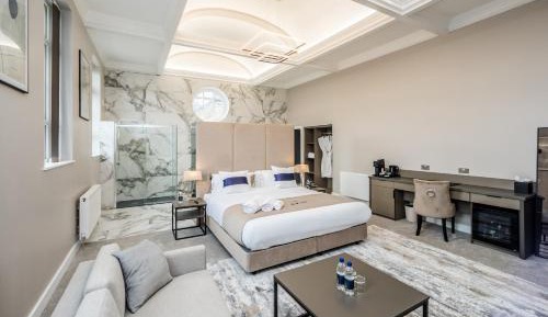 Superior Suite