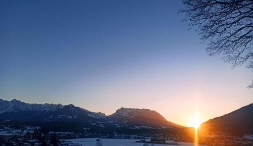 Apartment with Mountain View