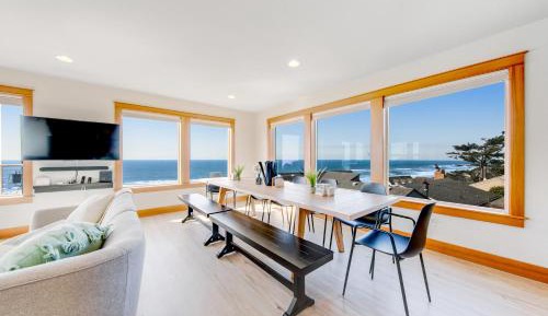 Five Bedroom Holiday Home