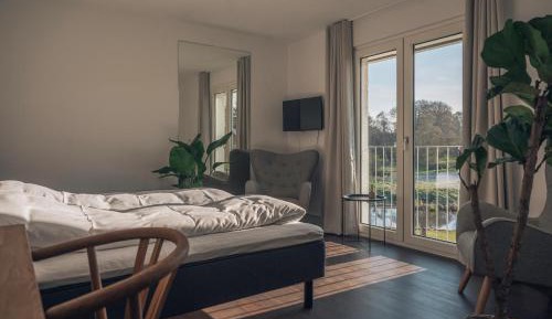 Twin Room with View