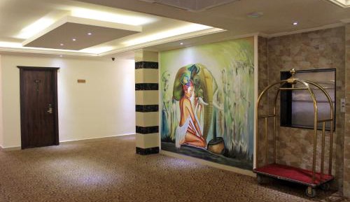 Standard Queen Room
