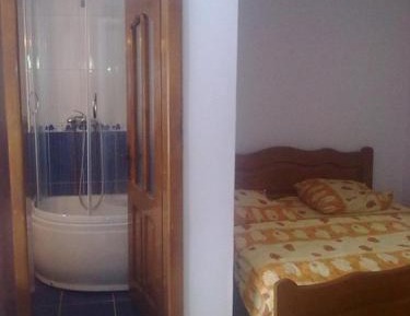 Triple Room with Private Bathroom