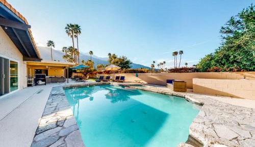 Four bedroom holiday home 