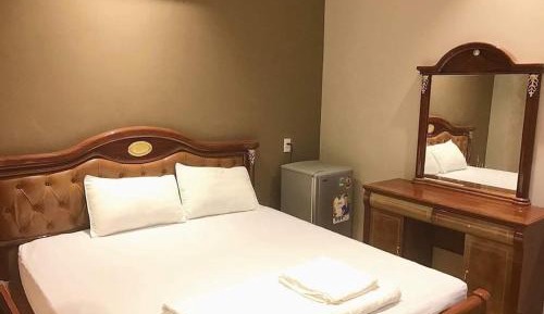 Standard King Room