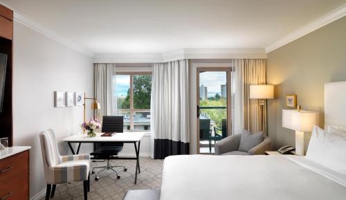 Signature Victoria Room: King Bed