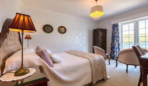 Double Room with Balcony and Sea View