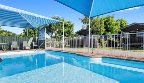 Villa with Pool View