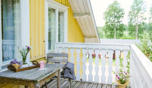 Apartment with Balcony