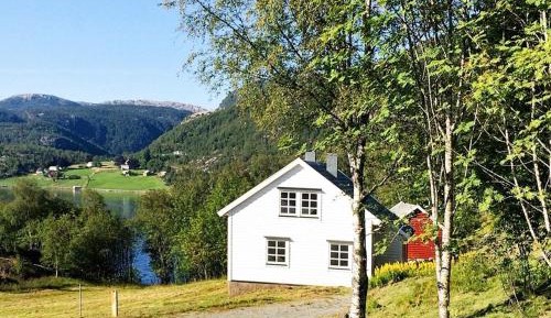 Three-Bedroom Holiday Home 