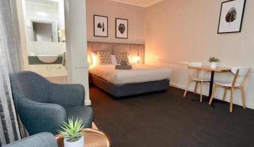 Executive Queen Room