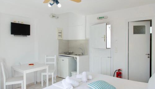 Studio with Mountain View