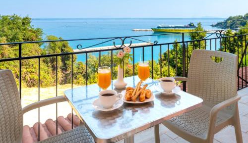 Deluxe Room with Sea View