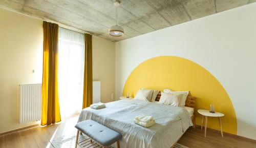 Queen Room with Balcony