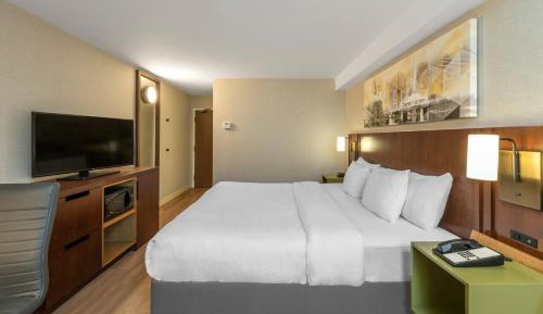 Deluxe Queen Room with Sofa Bed - Ground Floor