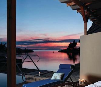 Captain's Suite Marina Front