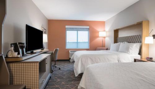 Queen Room with Two Queen Beds - Mobility Access Tub/Non-Smoking