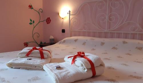 Double or Twin Room with Private Bathroom