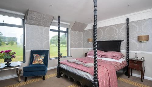 Superior King Room