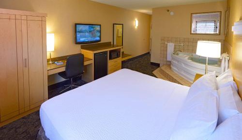 King Suite with Spa Bath