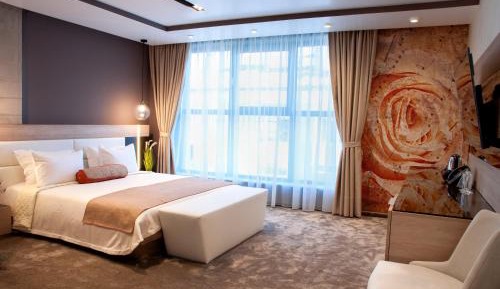 Large Double Room