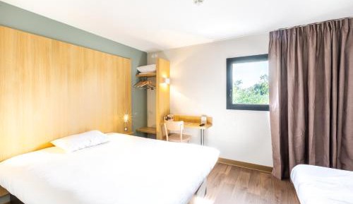 Triple Room (3 Adults)