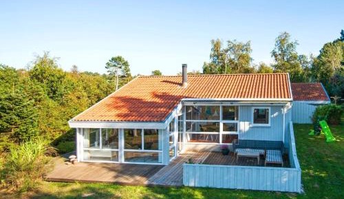 Three-Bedroom Holiday Home 