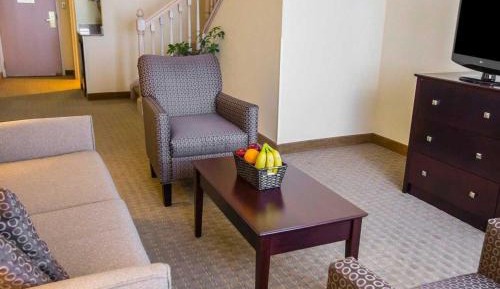 King Suite with Sofa Bed - Non-Smoking