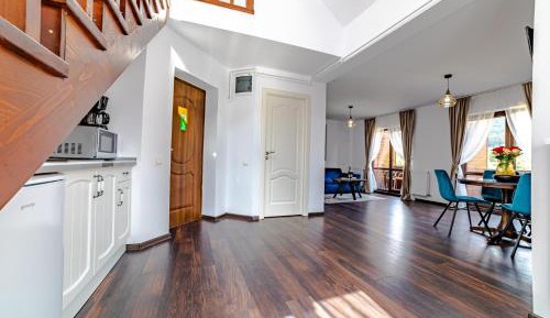 Apartment - Split Level