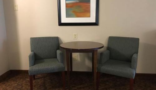 King Suite with Jetted Tub