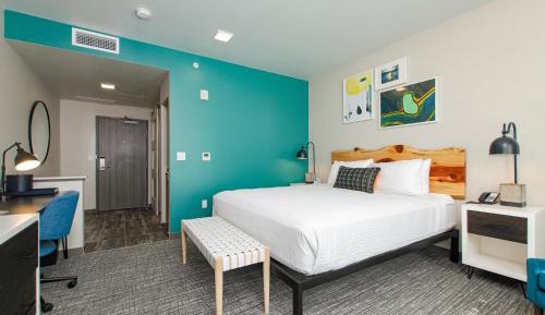 Superior King Room