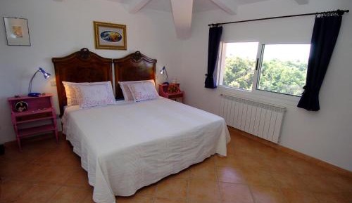 One-Bedroom Apartment (4 Adults)
