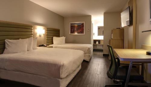 Queen Room with Two Queen Beds