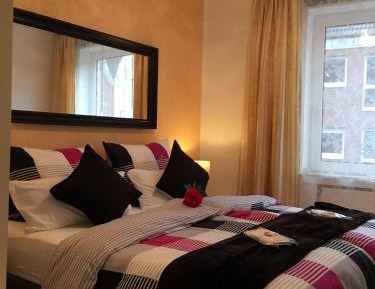 Deluxe Apartment 3