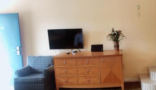 King Suite with Spa Bath