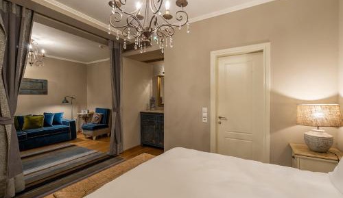 One-Bedroom Suite with Sofa Bed