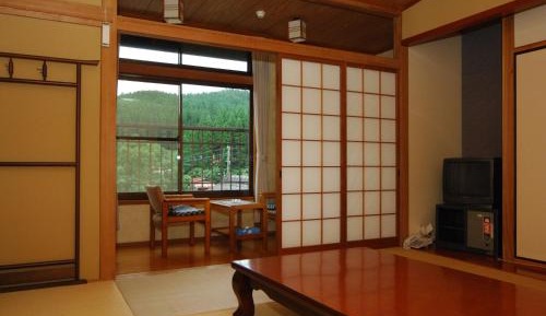 Japanese-Style Twin Room with Shared Bathroom