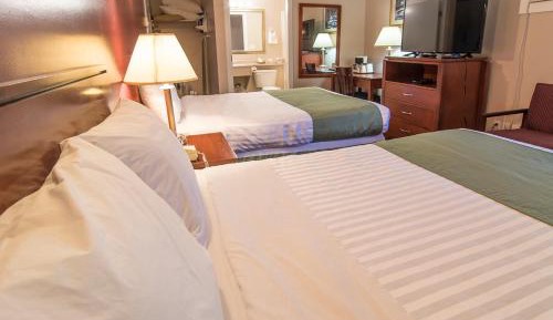 Standard Queen Room with Two Queen Beds