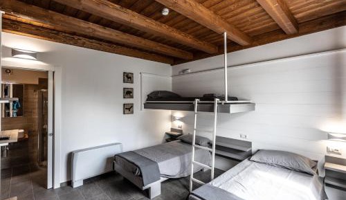 Triple Room with Private Bathroom