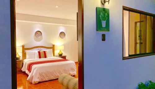 Suite with Garden View