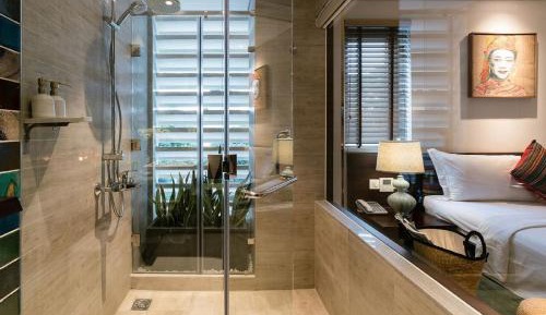 Deluxe Double Room + Afternoon Tea On Rooftop