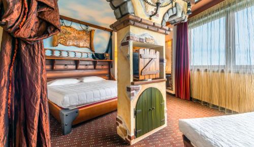 Thematic Family Room