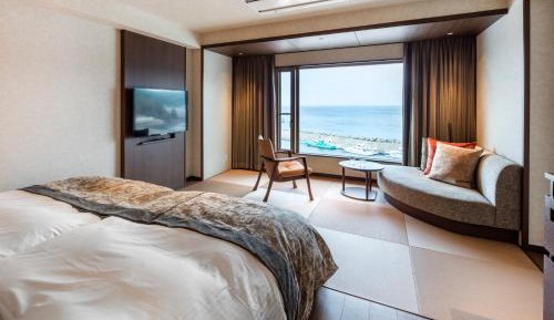 Twin Room with Sea View & Shower-2Person