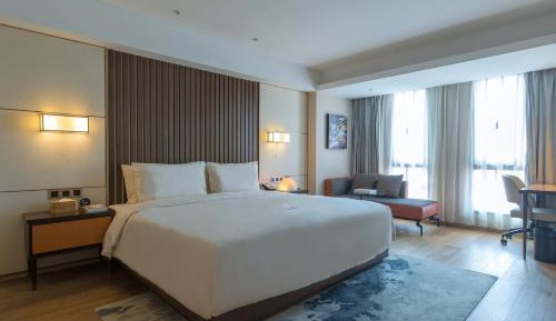 Deluxe Double Room with Bath