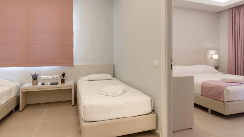 Family Room with Balcony and Partial Sea View