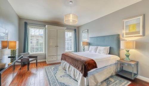 Five Bedroom Holiday Home