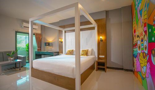 Deluxe Suite