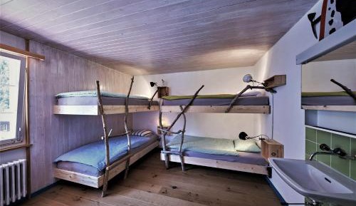 Bed in 4-Bed Mixed Dormitory Room