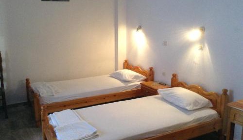 Economy Room (2 Adults)