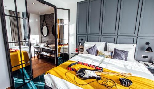 Rock Star Suite