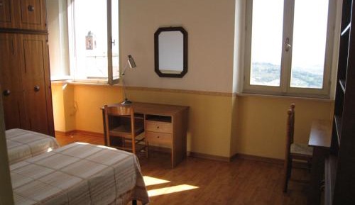 Double or Twin Room with Shared Bathroom